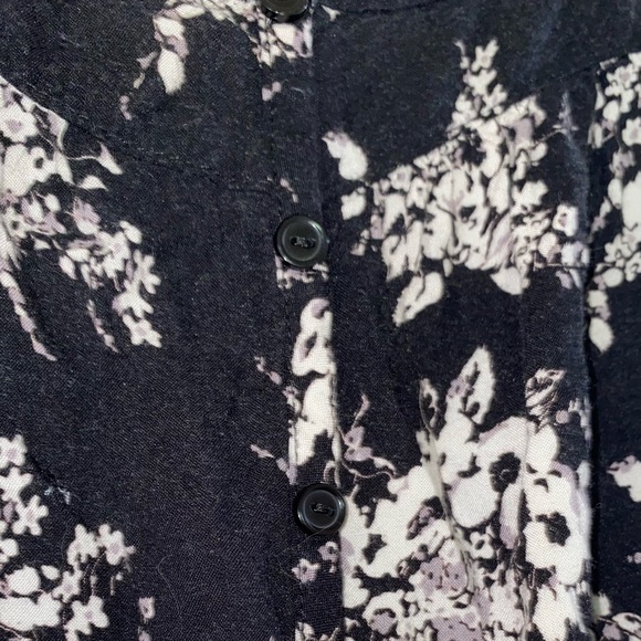 Black & White Floral Pattern Top - Kirra - Picture 5 of 5